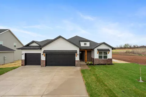 Exterior - 145 E Clayton Ln, Republic, MO 65738 photo 2 of 2