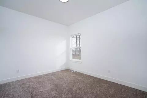 Bedroom - 145 E Clayton Ln, Republic, MO 65738 photo 3 of 5
