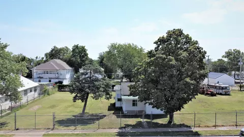 813 S Virginia Ave, Joplin, MO 64801