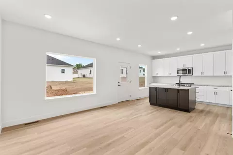 Living - 212 E Chloe Ln, Republic, MO 65738 photo 5 of 6