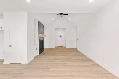 Living - 212 E Chloe Ln, Republic, MO 65738 photo 3 of 6