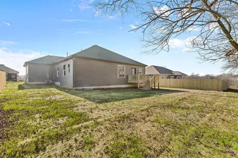 Exterior - 212 E Chloe Ln, Republic, MO 65738 photo 7 of 8