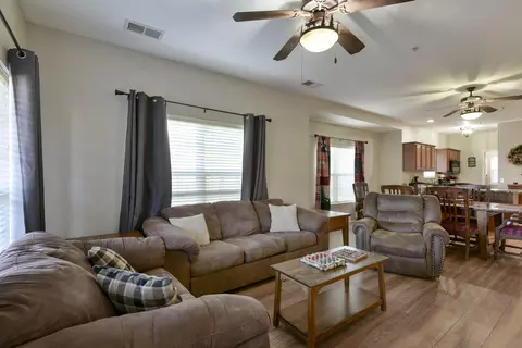 9 Bermuda Dr #2, Branson West, MO 65737