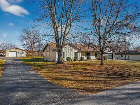 1800 S 14th Ave, Ozark, MO 65721