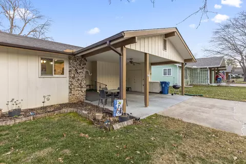 25 Oak Ct, Branson, MO 65616