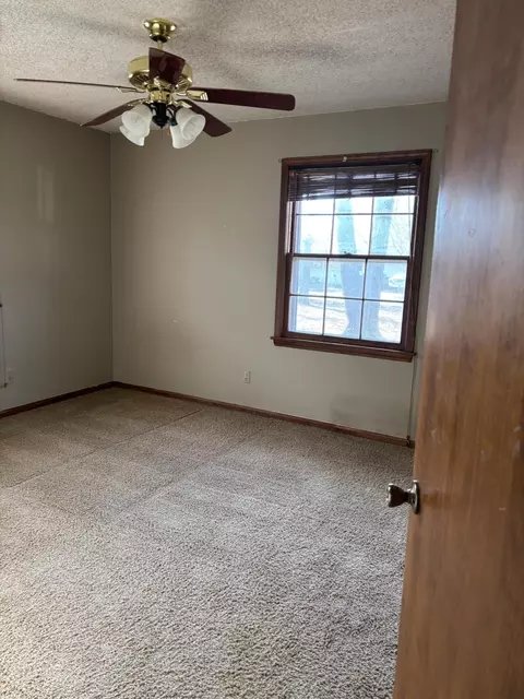 846 S Barnes Ave, Springfield, MO 65802 photo 17