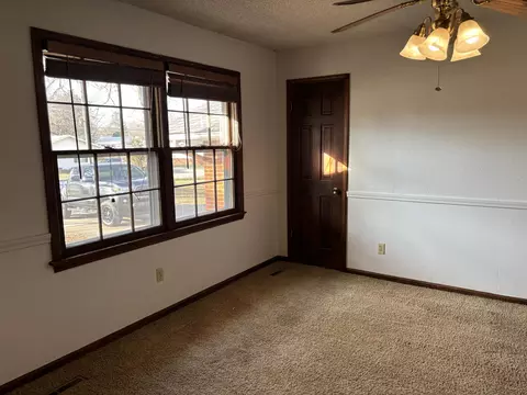 846 S Barnes Ave, Springfield, MO 65802 photo 6