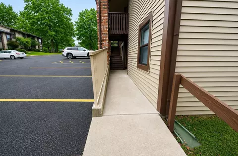 Exterior - 169 Troon Dr #2, Branson, MO 65616 photo 2 of 9