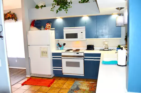 Kitchen - 79 Anglers Pointe #5, Branson, MO 65616 photo 1 of 1