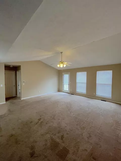 Living - 134 Wright Rd, Reeds Spring, MO 65737 photo 1 of 1