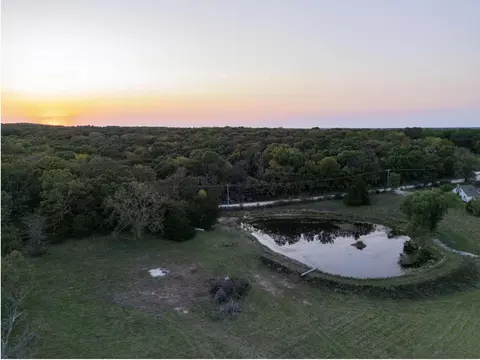 000 E 1500 Rd, Stockton, MO 65785