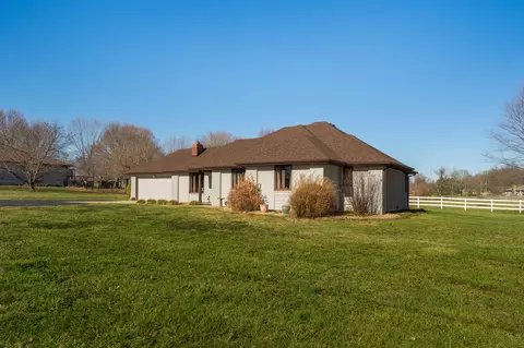 1237 W Will Aven Ct, Nixa, MO 65714 photo 3