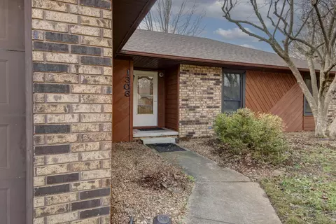 1306 W Lasalle St, Springfield, MO 65807 photo 2