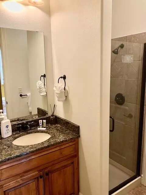 Bath - 43 Songbird Cir #1, Branson, MO 65616 photo 6 of 6