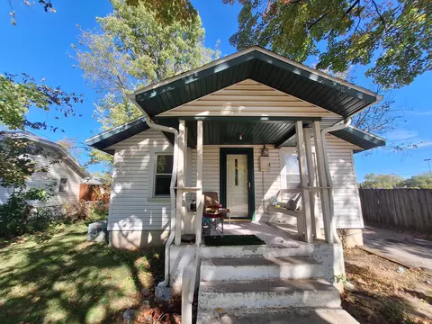 1411 W Lynn St, Springfield, MO 65802
