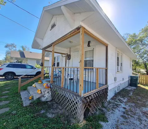 2106 W Webster St, Springfield, MO 65802