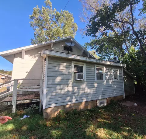 2106 W Webster St, Springfield, MO 65802 photo 2