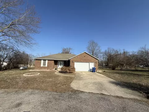 105 Northview St, Licking, MO 65542 photo 2