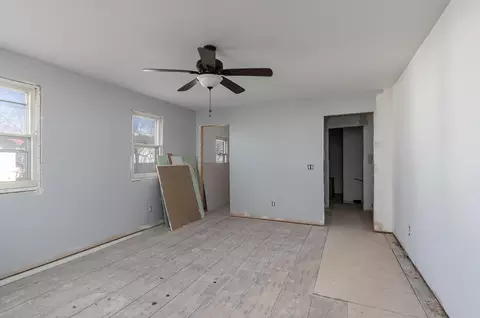 Bedroom - 259 E Jefferson St, Marshfield, MO 65706 photo 2 of 11