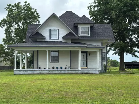 2258 E Buffalo St, Bolivar, MO 65613