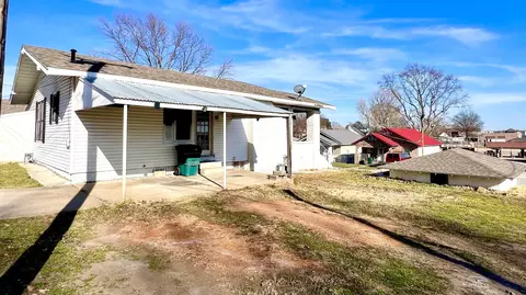 Exterior - 212 N Central Ave, Monett, MO 65708 photo 3 of 4