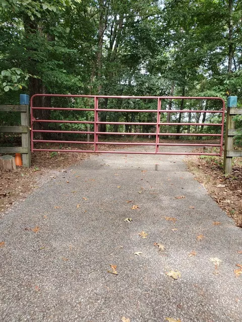000 Highway H, Noel, MO 64854