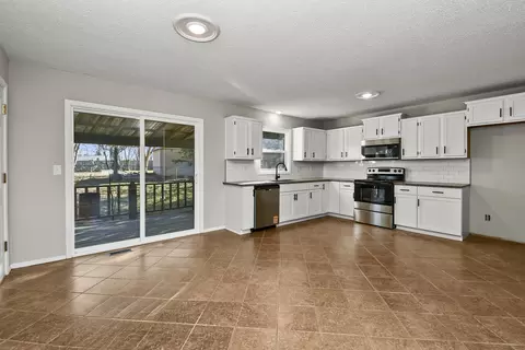 600 S 10th Ave, Ozark, MO 65721 photo 13