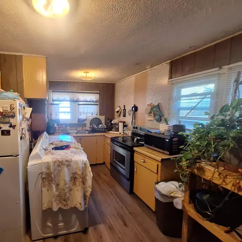 2150 W Chestnut St, Springfield, MO 65802 photo 2
