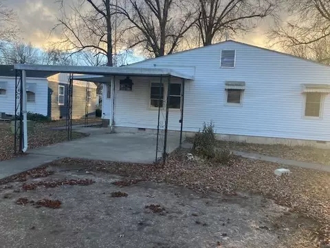 1709 Jackson St, Lamar, MO 64759 photo 4