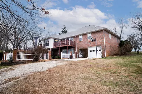 Exterior - 841 E Hubble Dr, Marshfield, MO 65706 photo 3 of 7