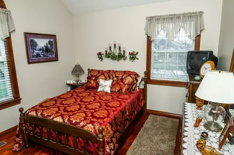 Bedroom - 841 E Hubble Dr, Marshfield, MO 65706 photo 2 of 5