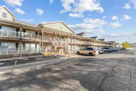 34 Golfshores Dr #27, Branson, MO 65616