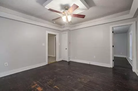 Living - 906 E Garfield St, Springfield, MO 65803 photo 3 of 3