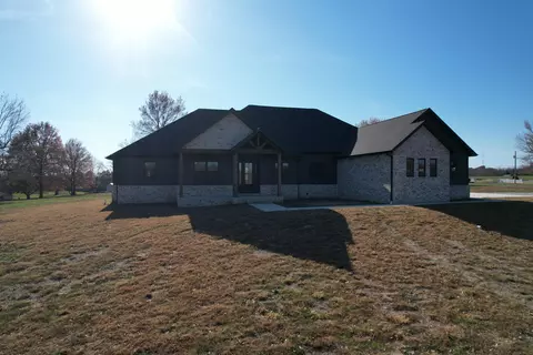 138 Brady Ln, Republic, MO 65738