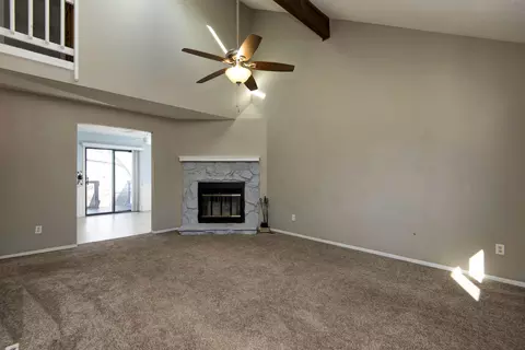 Living - 4445 S Robberson Ave, Springfield, MO 65810 photo 3 of 6