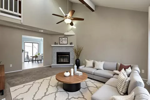 Living - 4445 S Robberson Ave, Springfield, MO 65810 photo 1 of 6