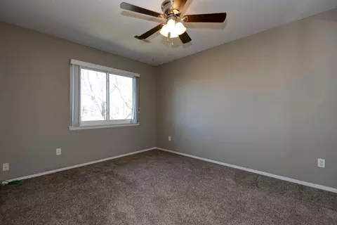 Bedroom - 4445 S Robberson Ave, Springfield, MO 65810 photo 2 of 3