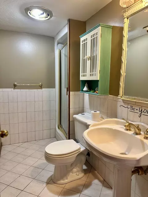 Bath - 708 S Main St, Willard, MO 65781 photo 4 of 4