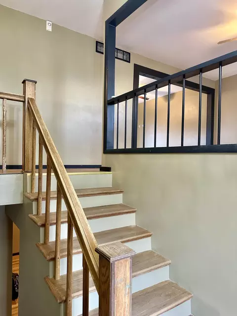 Entry Way - 708 S Main St, Willard, MO 65781 photo 1 of 3