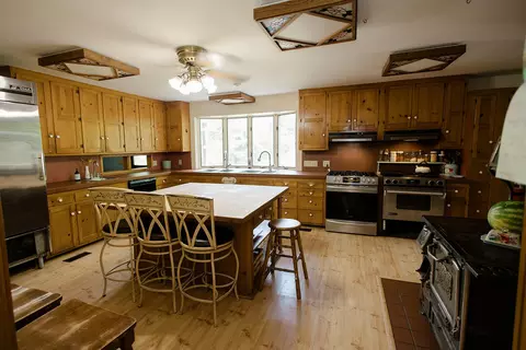 Kitchen - 19429 E State Highway 14, Ava, MO 65608 photo 3 of 9