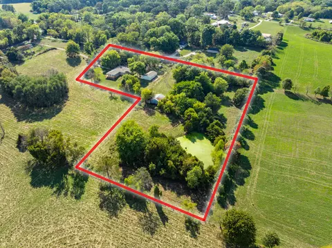 2113 Greene Rd, Sparta, MO 65753 photo 2