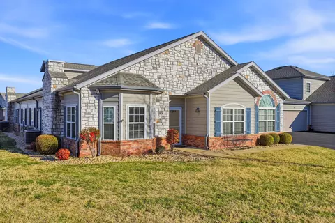 210 Rue De Villas Cir, Branson, MO 65616 photo 3