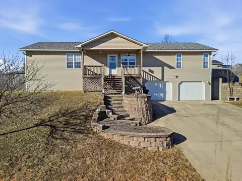 1605 Jon St, West Plains, MO 65775