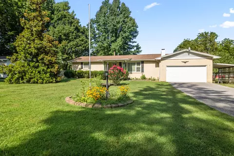 Exterior - 1719 N Pine St, Nixa, MO 65714 photo 8 of 11
