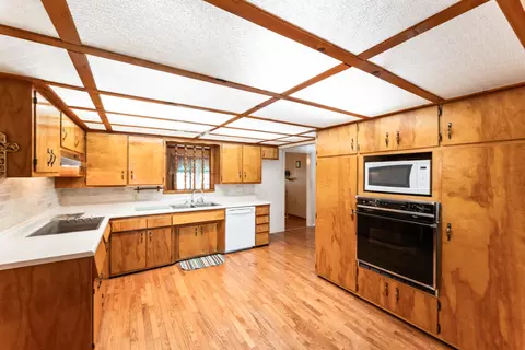 Kitchen - 1719 N Pine St, Nixa, MO 65714 photo 1 of 3
