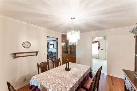 Dining - 1719 N Pine St, Nixa, MO 65714 photo 4 of 4