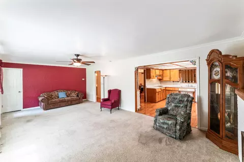 Living - 1719 N Pine St, Nixa, MO 65714 photo 2 of 3