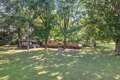 1721 N Pine St, Nixa, MO 65714 photo 4