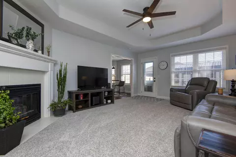 606 N Ellen St, Nixa, MO 65714 photo 4