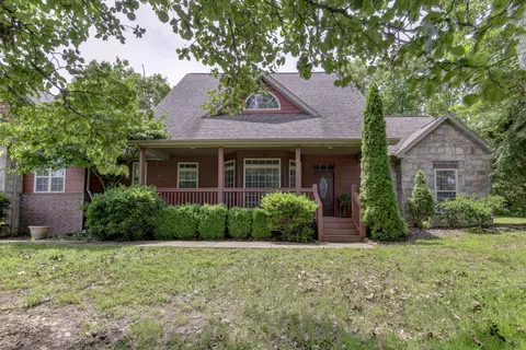 613 Crossing Dr, Branson West, MO 65737